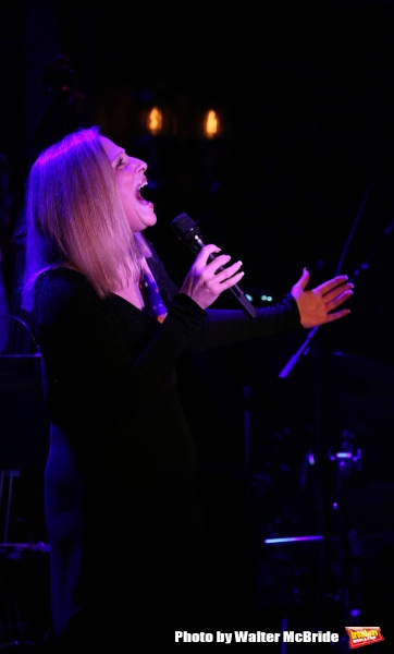 Exclusive Photo Coverage: Roslyn Kind Returns to 54 Below Image