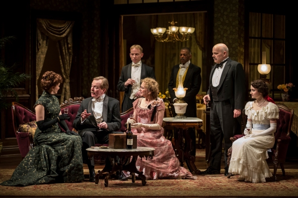 Photo Flash: First Look at Goodman Theatre's THE LITTLE FOXES Image