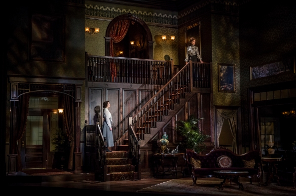 Photo Flash: First Look at Goodman Theatre's THE LITTLE FOXES Image