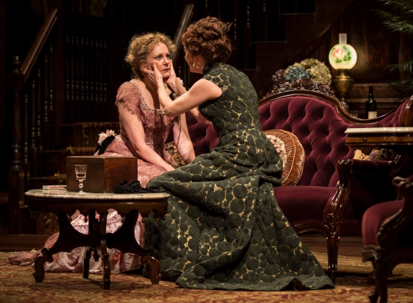 Photo Flash: First Look at Goodman Theatre's THE LITTLE FOXES Image