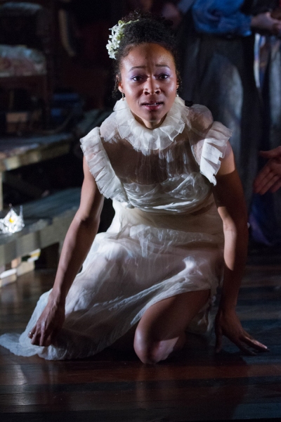 Photo Flash: First Look at Folger Theatre's ROSENCRANTZ AND GUILDENSTERN ARE DEAD Image
