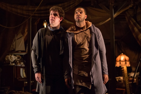 Photo Flash: First Look at Folger Theatre's ROSENCRANTZ AND GUILDENSTERN ARE DEAD Image