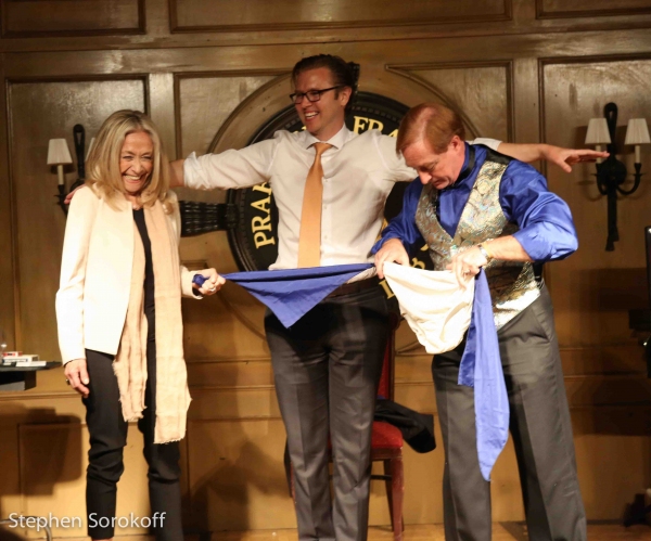 Photo Coverage: Magic & Comedy Night at Friars Club Image
