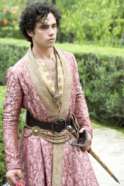 Photo Flash: First Look at this Week's New GAME OF THRONES Image