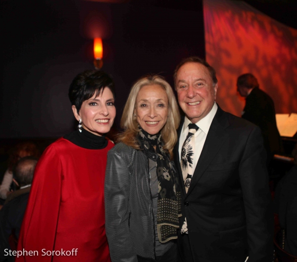 Photo Coverage: Julie Budd Plays The Metropolitan Room Image