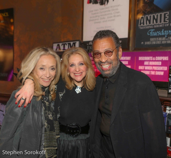 Photo Coverage: Julie Budd Plays The Metropolitan Room Image