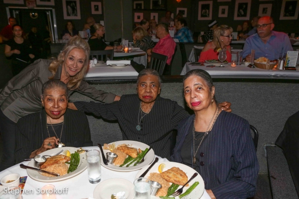 Photo Coverage: Jamie deRoy Brings Her Friends to Broadway at Birdland Image