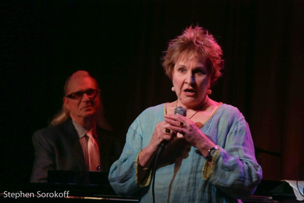 Photo Coverage: Jamie deRoy Brings Her Friends to Broadway at Birdland Image