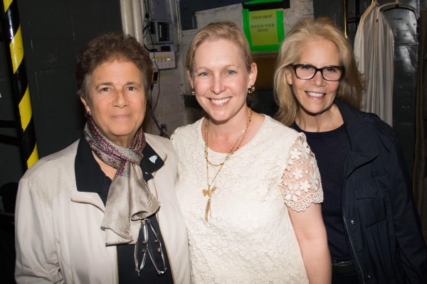 Photo Flash: Senator Kristen Gillibrand Visits IT SHOULDA BEEN YOU on Broadway Image