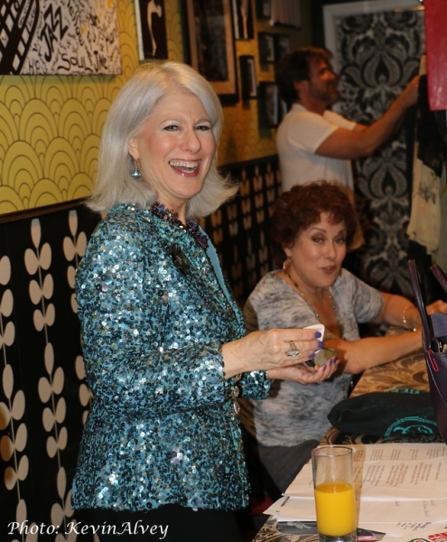 Photo Flash: Lena Hall, Hugh Panaro and More Join Jamie deRoy at Birdland Image