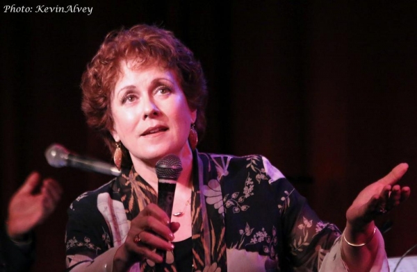 Photo Flash: Lena Hall, Hugh Panaro and More Join Jamie deRoy at Birdland Image
