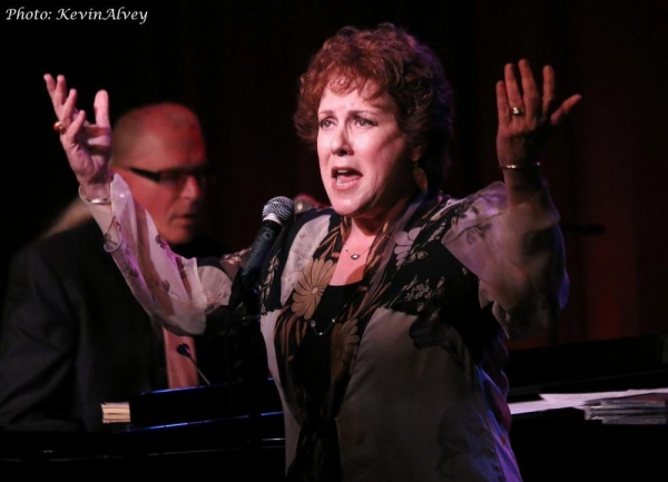 Photo Flash: Lena Hall, Hugh Panaro and More Join Jamie deRoy at Birdland Image