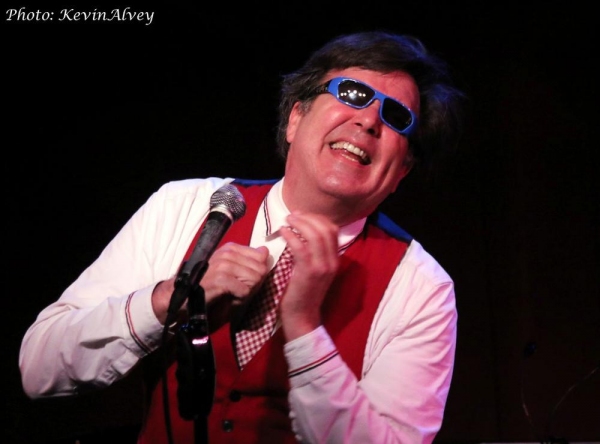 Photo Flash: Lena Hall, Hugh Panaro and More Join Jamie deRoy at Birdland Image