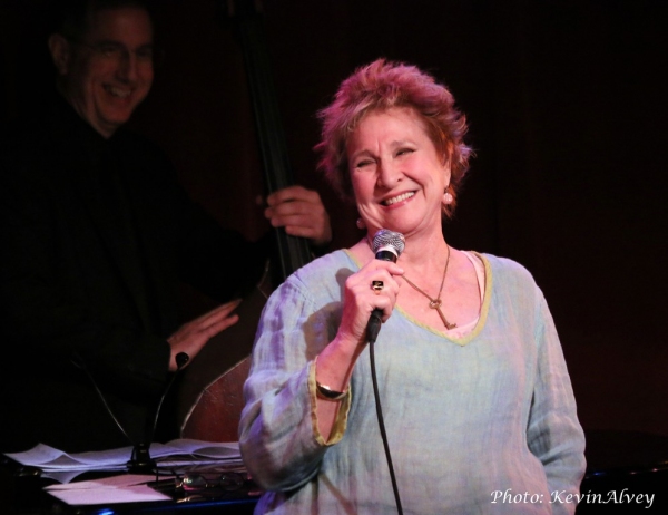 Photo Flash: Lena Hall, Hugh Panaro and More Join Jamie deRoy at Birdland Image