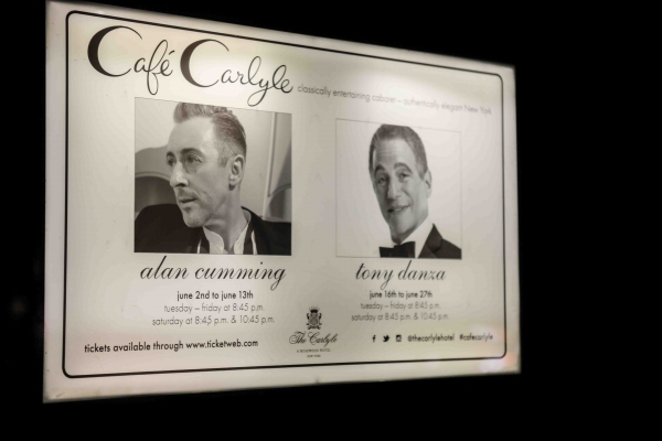 Photo Coverage: Megan Hilty Returns To Cafe Carlyle Image
