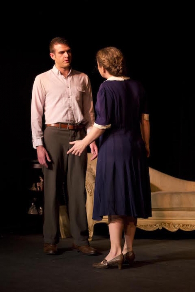 Photo Flash: First Look at Players Theatre's THE GLASS MENAGERIE 
