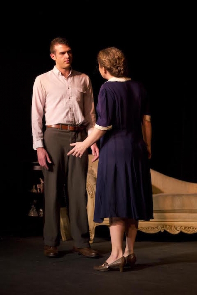 Photo Flash: First Look at Players Theatre's THE GLASS MENAGERIE Image