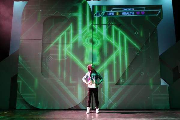 Photo Flash: First Look at SCR's OZ 2.5 Image