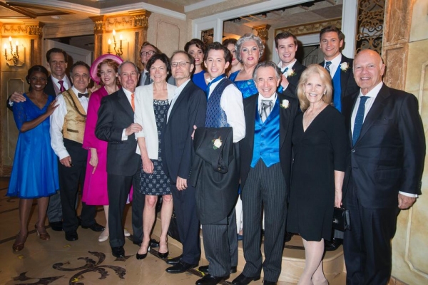 Photo Flash: Mayor Bloomberg Visits Broadway's IT SHOULDA BEEN YOU Image