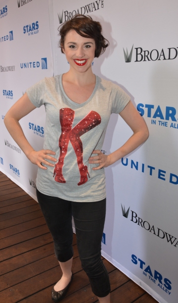 Photo Coverage: Hangin' with the Stars of 2015 Stars In The Alley! Image