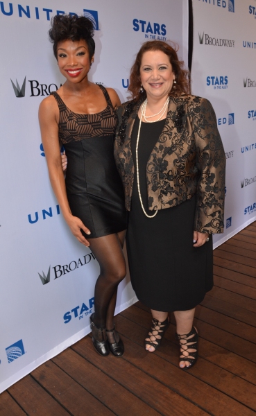 Photo Coverage: Hangin' with the Stars of 2015 Stars In The Alley! Image