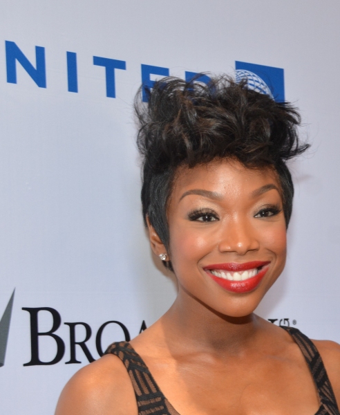 Photo Coverage: Hangin' with the Stars of 2015 Stars In The Alley! Image