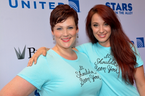 Photo Coverage: Hangin' with the Stars of 2015 Stars In The Alley! Image