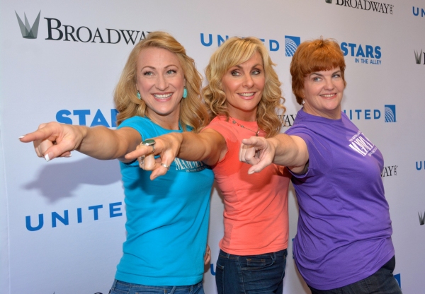 Photo Coverage: Hangin' with the Stars of 2015 Stars In The Alley! 