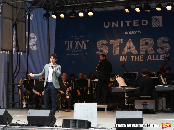 Photo Coverage: Singin' in the Street! Broadway Unites for Another Year of Stars in the Alley - Part One 