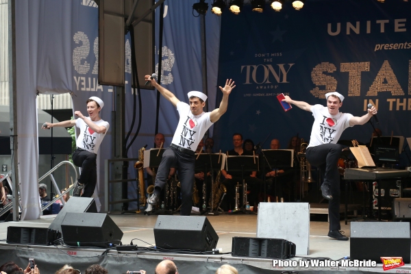 Photo Coverage: Singin' in the Street! Broadway Unites for Another Year of Stars in the Alley - Part One Image