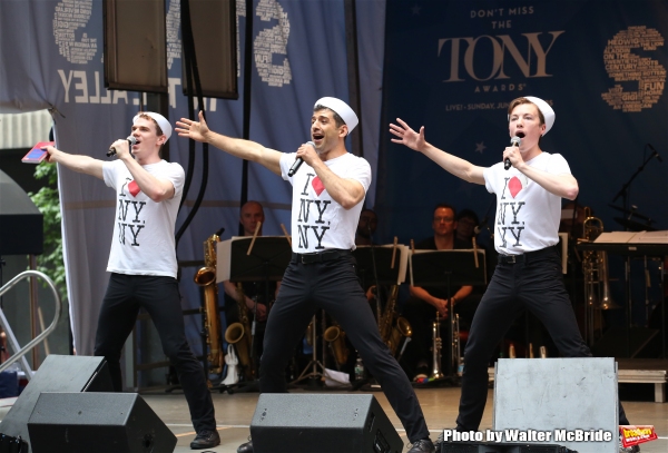 Photo Coverage: Singin' in the Street! Broadway Unites for Another Year of Stars in the Alley - Part One Image