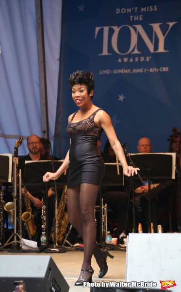 Photo Coverage: Singin' in the Street! Broadway Unites for Another Year of Stars in the Alley - Part One Image