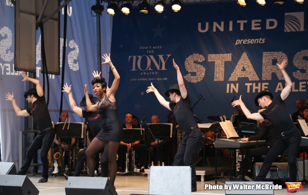 Photo Coverage: Singin' in the Street! Broadway Unites for Another Year of Stars in the Alley - Part One Image