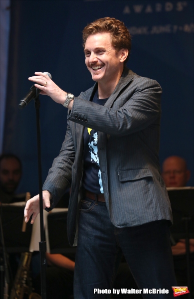 Photo Coverage: Singin' in the Street! Broadway Unites for Another Year of Stars in the Alley - Part Two Image