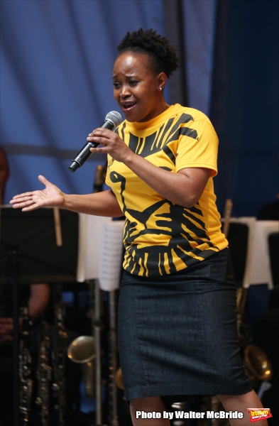 Photo Coverage: Singin' in the Street! Broadway Unites for Another Year of Stars in the Alley - Part Two Image