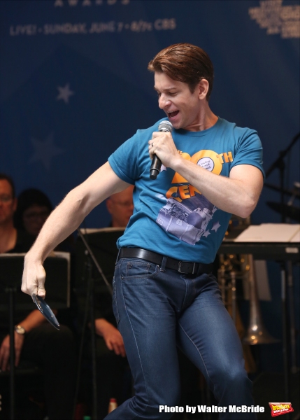 Photo Coverage: Singin' in the Street! Broadway Unites for Another Year of Stars in the Alley - Part Two Image