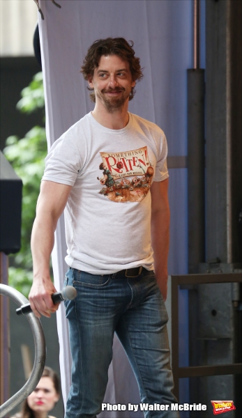 Photo Coverage: Singin' in the Street! Broadway Unites for Another Year of Stars in the Alley - Part Two Image