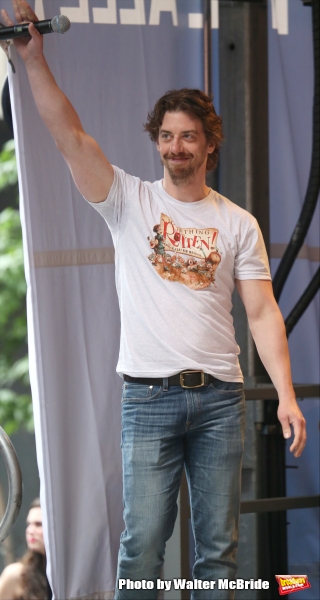Photo Coverage: Singin' in the Street! Broadway Unites for Another Year of Stars in the Alley - Part Two Image
