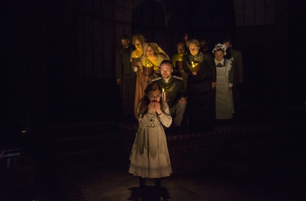 Photo Flash: First Look at Court Theatre's THE SECRET GARDEN  Image