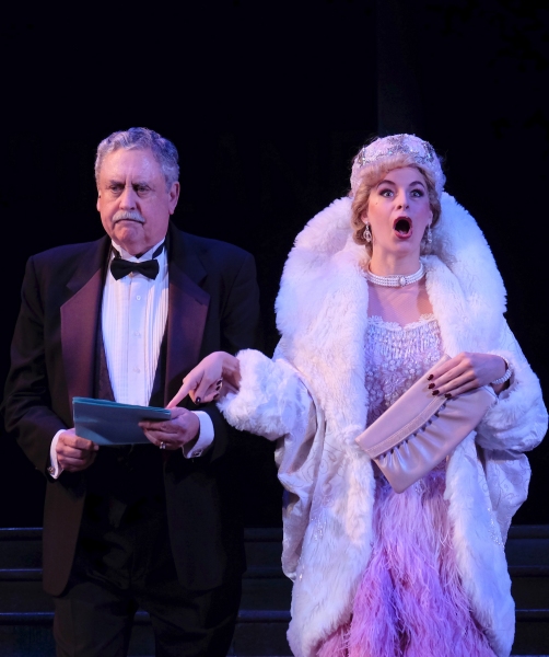 Photo Flash: First Look at San Diego Musical Theatre's SINGIN' IN THE RAIN Image