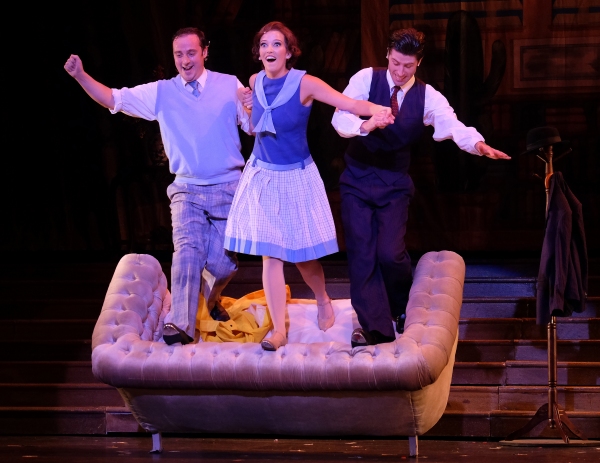 Photo Flash: First Look at San Diego Musical Theatre's SINGIN' IN THE RAIN Image