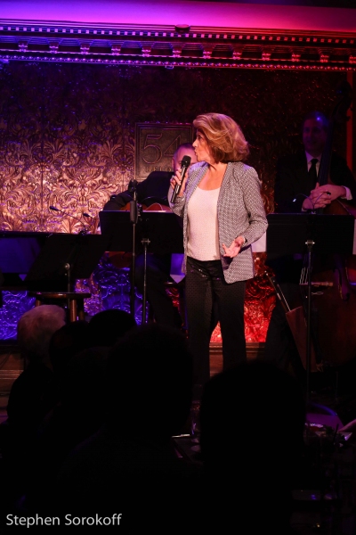 Photo Coverage: Linda Lavin Brings 'Starting Over' to 54 Below 