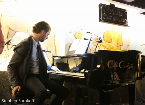 Photo Coverage: ALAN CUMMING SINGS SAPPY SONGS at Cafe Carlyle 