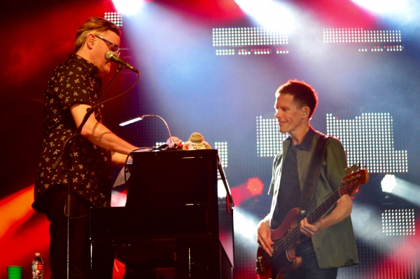 Photo Coverage: BARENAKED LADIES, VIOLENT FEMMES and Colin Hay Image