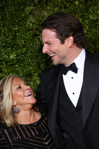 Photo Coverage: 2015 Tony Awards Red Carpet Arrivals - Part 4  Image