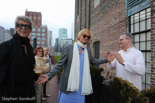 Photo Coverage: Tommy Tune Brings Home Lifetime Achievement Tony Award Image