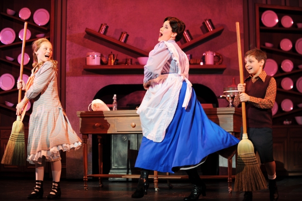 Photo Flash: First Look at Pittsburgh CLO's MARY POPPINS Image
