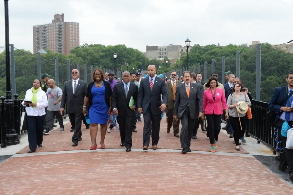 Photo Flash: NYC Parks Partners with NYC Department of Design & Construction to Re-Open High Bridge Image