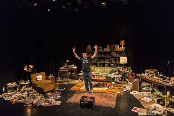 Photo Flash: HOW TO BE A ROCK CRITIC Opens Tonight at the Douglas Image