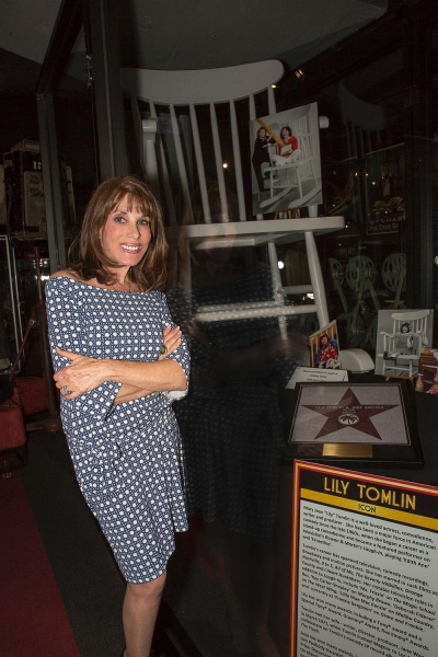 Photo Flash: Doris Roberts, Lee Purcell, Barry Livingston, adn Many More Stars Support Opening of 'Reel to Real' Exhibit Image